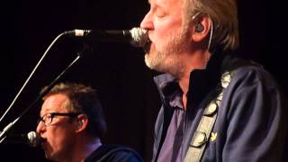 Rowwen Hèze - Hemel Op Aarde (live @ Tros Muziekcafé, De Vorstin Hilversum 01.02.2014) 2/6