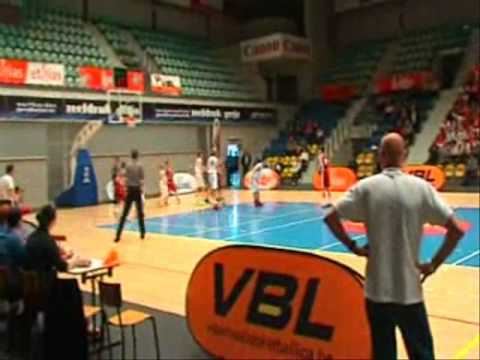 finale beker van vlaanderen pupillen Oostende - red vic wilrijk.wmv