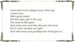 Linda Davis - The Boy Back Home Lyrics