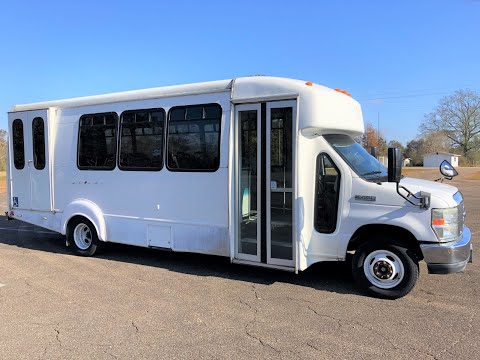 2012 Ford E450 Super Duty 21 Passenger Goshen Coach Handicap Shuttle Bus VN8988 Lot#214
