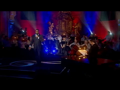 Close-up on trio cadence during a Rodgers & Hammerstein finale in the concert