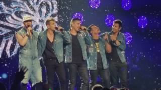 Merry, Merry Christmas NKOTB Scottrade Center St Louis 6/17/17