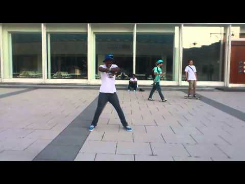 YoungVenomz: YoungClowi [OLD]