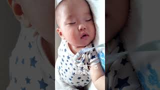 寝てる7ヶ月の赤ちゃん