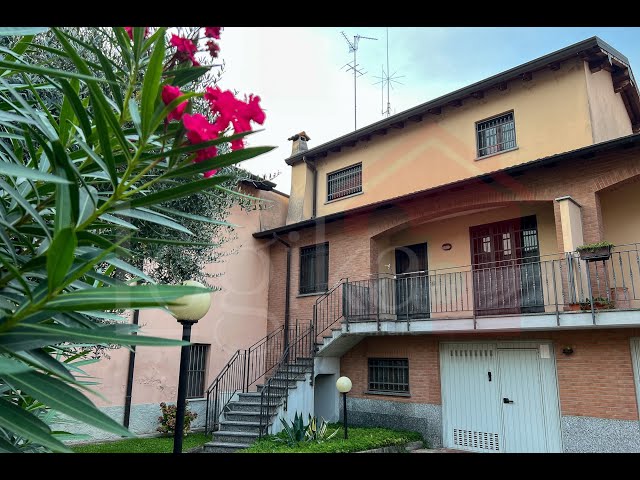 Villa semi-indipendente a Lacchiarella