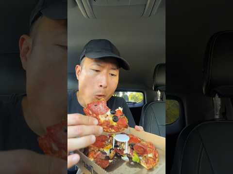 Shakey’s vs Round Table 🍕