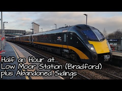 Half an Hour at (379) - Low Moor Station Bradford 12.01.2022 - Inc Abandoned sidings - Northern
