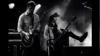 Queens of the Stone Age - Everybody&#39;s Gonna Be Happy (Subtitulado)