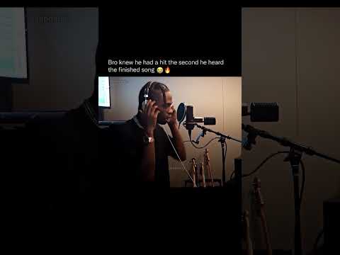 Travis Scott recording SICKO MODE in the studio