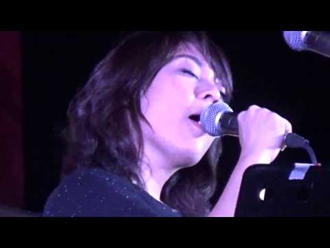 Aia De Leon - Akap Live!