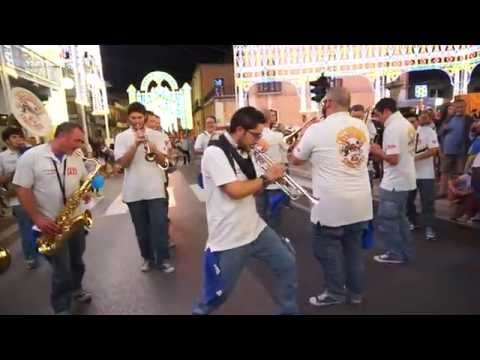 SASSINFUNKY STREET BAND