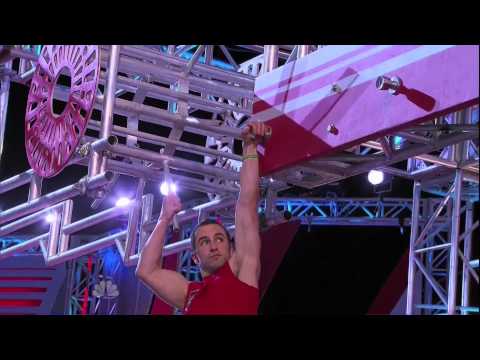 Joe Moravsky at American Ninja Warrior 2013 National Finals Stage 3