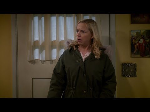 Becky Confronts Emilio's Tias - The Conners