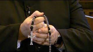 How to pray the Rosary with Father Matthew Cashmore