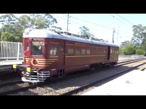 Railmotor HPC402 at Narara - 10/12/16