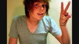 NeverShoutNever! Growin pains(old song)(LYRICS IN DESCRIPTION)