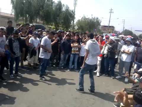 GRECKO vs LIRIKO - Red Bull Batalla de los Gallos Nacional Trujillo Perú  2016