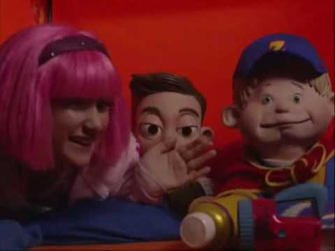 Лентяево / LazyTown - Песня страшилка / Spooky song (Russian)