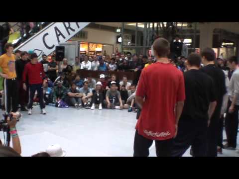 Outbreak Europe 2011 Final Crew Battle Polskee Flavour vs Ruffneck Attack