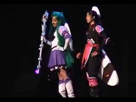 Anime Expo 2005 - #09 Hot Stuff Cosplay