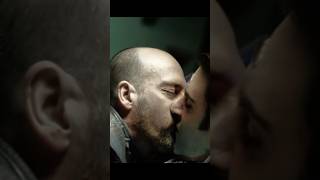 Download lagu The Kiss from Slashed. #kiss #gaykiss mp3