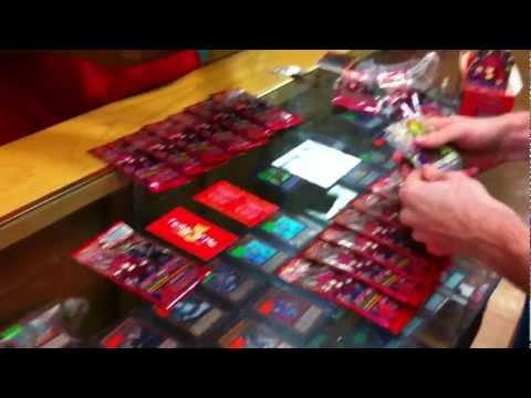 Cardfight Vanguard Box opening @ Teddy N Me