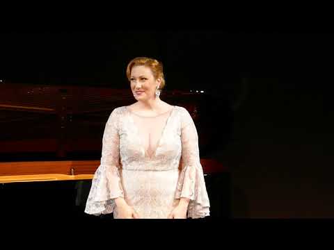 Saioa Hernandez - Lágrimas mías - El anillo de hierro (Marqués)