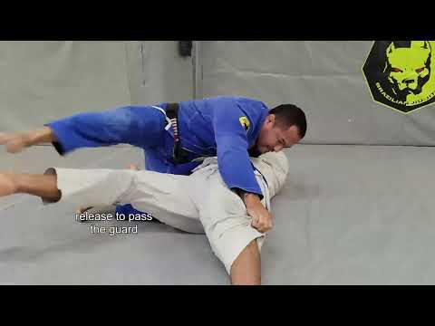 BJJ Navarro class 3 , three sweeps from the half guard