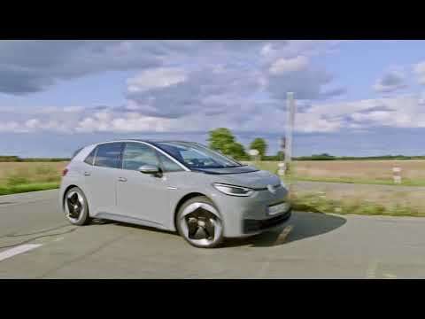 Volkswagen ID.3 1st Edition in Moonstone Grey Driving Video