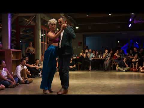 Bruno Tombari y Rocio Lequio - Carlos Di Sarli "Por Que Regresas Tu"