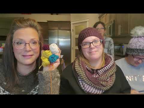Cozy Up Knits episode 200: Good thing Jamie remembered all the FO's!!