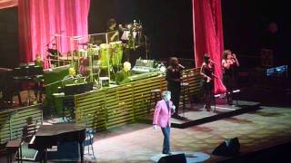 Barry Manilow 04 Bermuda Triangle (The O2 Arena London 26/05/2014)