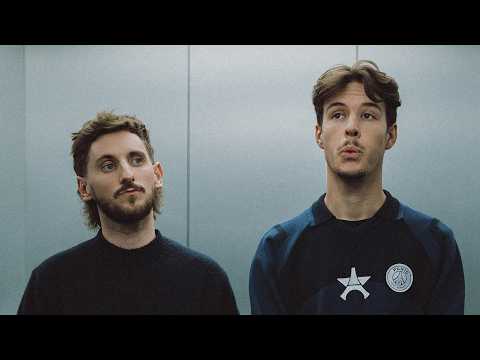 Seb : SON COUPLE, SES VOYAGES, LA MODE (dans l’Ascenseur)