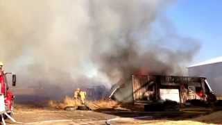 preview picture of video 'Gowrie, Iowa Barn Fire'