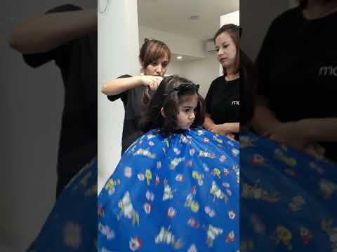 Rithanya getting her hair done