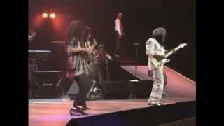 Chic &amp; Sister Sledge - We Are Family (Live At The Budokan)
