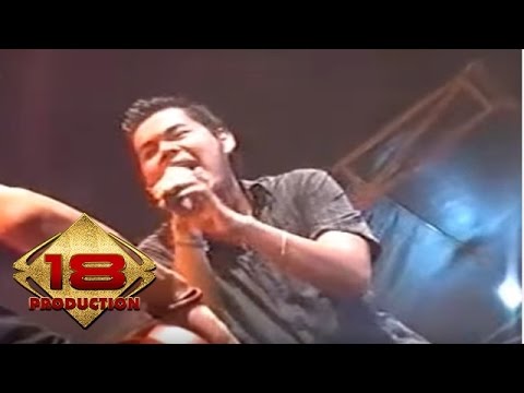 Funky Kopral - Hasrat Dan Cinta (Live Konser Palu 8 Juli 2006)