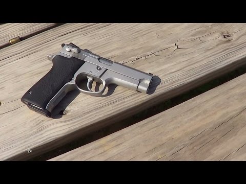 Smith & Wesson Model 5906 9mm Pistol