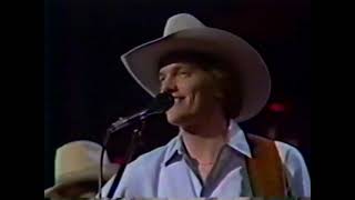 GEORGE STRAIT "HONKY TONK DOWNSTAIRS"  1982 Austin City Limits - A VERY YOUNG GEORGE STRAIT!
