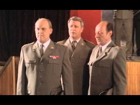 Trio JNA: Uz maršala Tita (Država mrtvih, 2002)