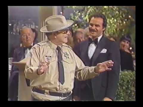 Jackie Gleason crashes Burt Reynolds party as Sheriff Buford T Justice