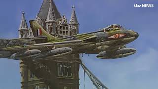 RAF pilot remembers flying Hawker Hunter jet through Tower Bridge | ITV News