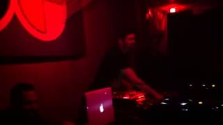 Arthur Oskan plays Back In Black live in Toronto