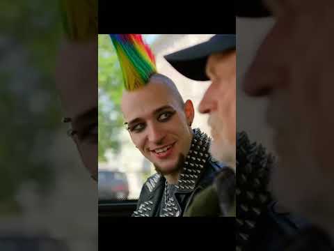 Le punk pensait être dur… puis le grand-père a parlé 😳