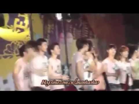 100911 SMT Shanghai - ChangToria moment (Protective Changmin♥)