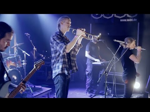 Lena Stoehrfaktor & Das Rattenkabinett - Freu dich I & II (live @ SO36)