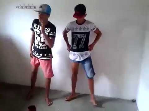Os Gêmeos Da Dança Part: MC Danilo Cometa e MC Japa Dim Dim Dom