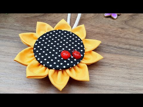 So Cute 🥰 How to make a sunflower keychain in 4 minutes?