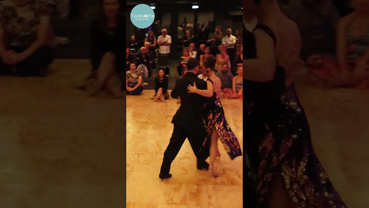 Alex Moncada Rojas & Martina Waldman dance Juan D'Arienzo - Ríe Payaso