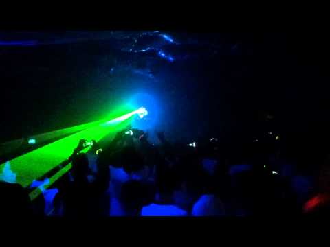 Neonsplashparty München 3.3.12 - led Roboter 2